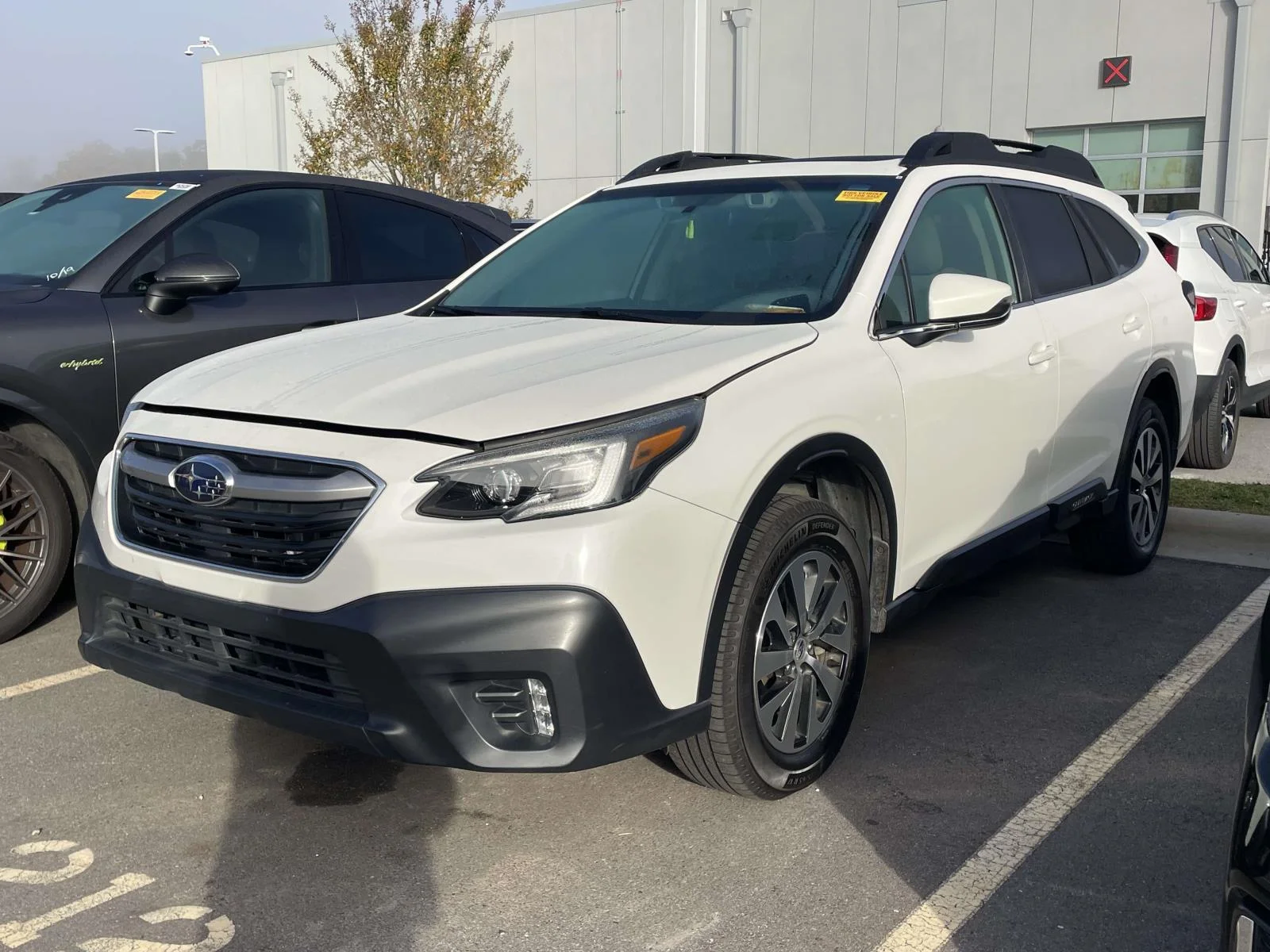 Used 2022 Crystal White Pearl Subaru Premium image 2