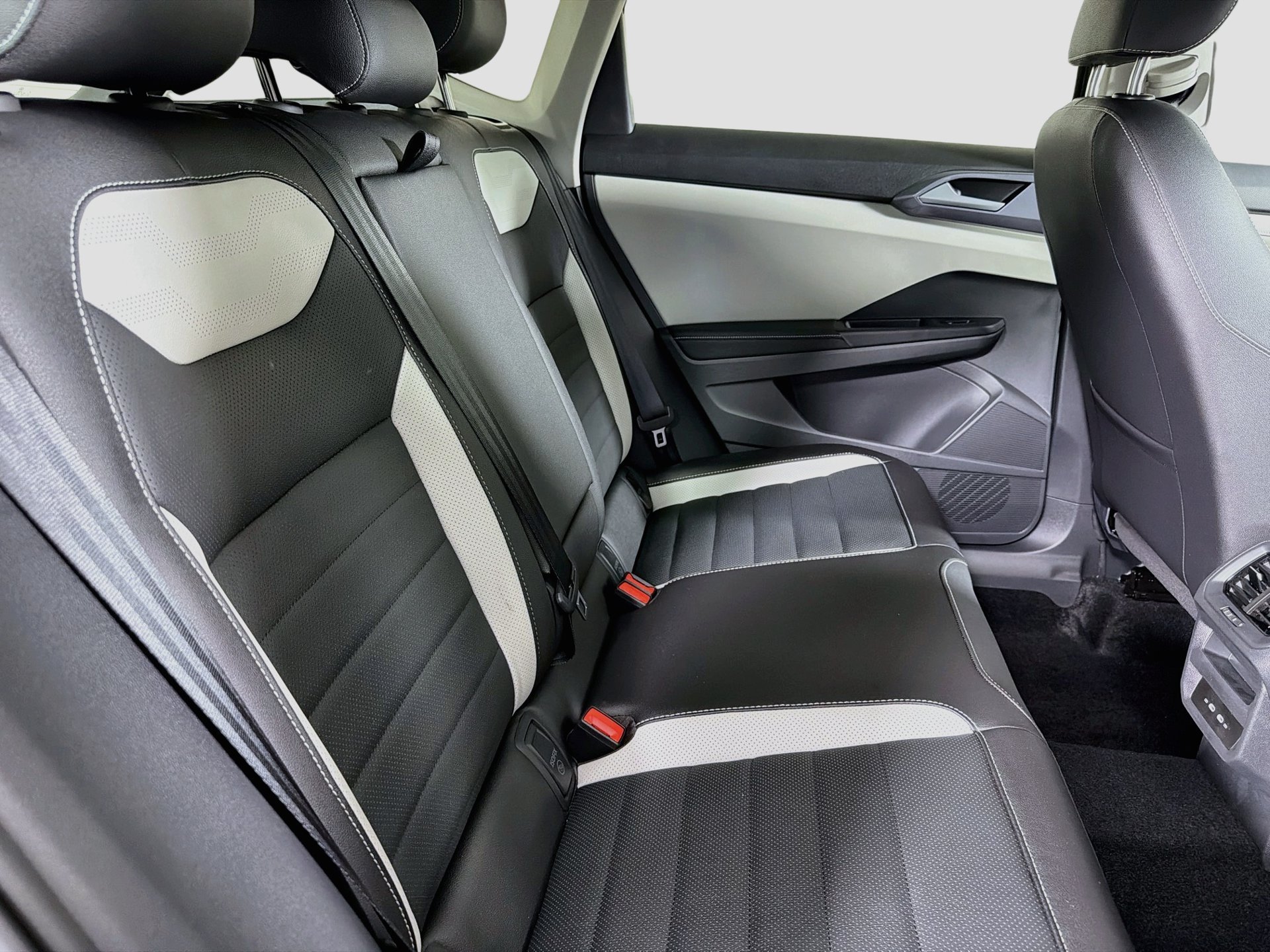 New 2027 Gray Volkswagen 1.5T SEL image 27