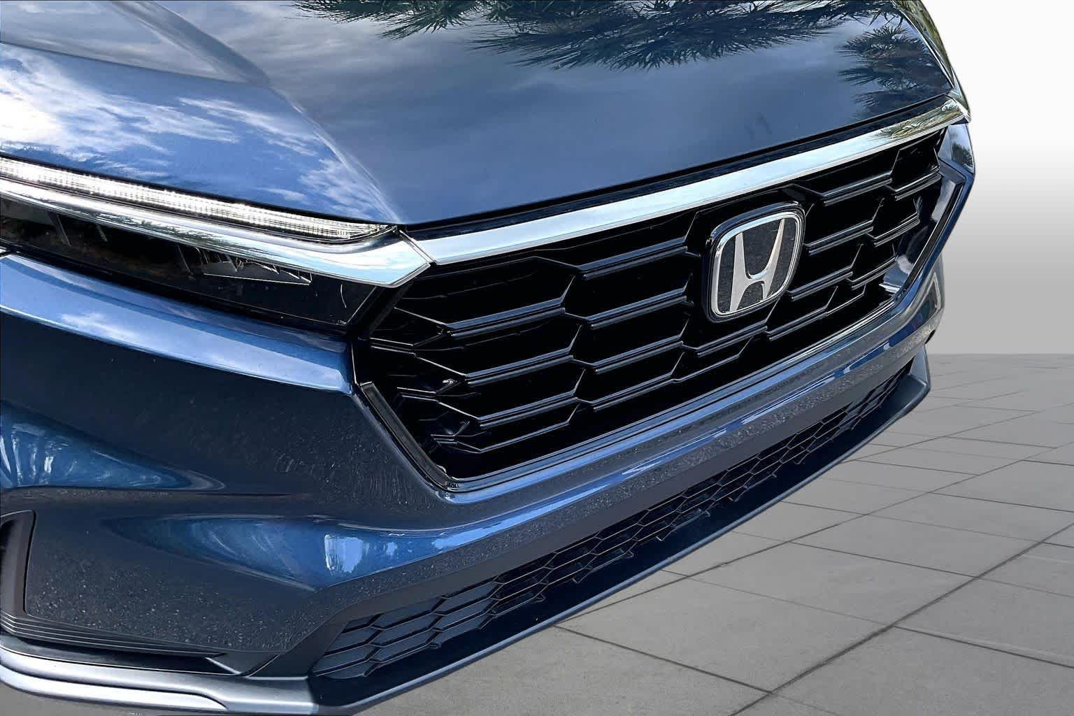 Certified Used 2024 Canyon River Blue Metallic Honda EX image 30