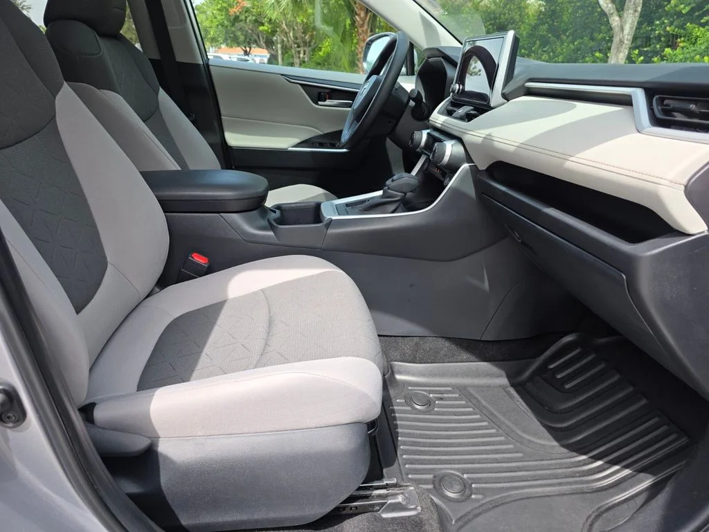 Used 2025 Silver Toyota XLE image 14