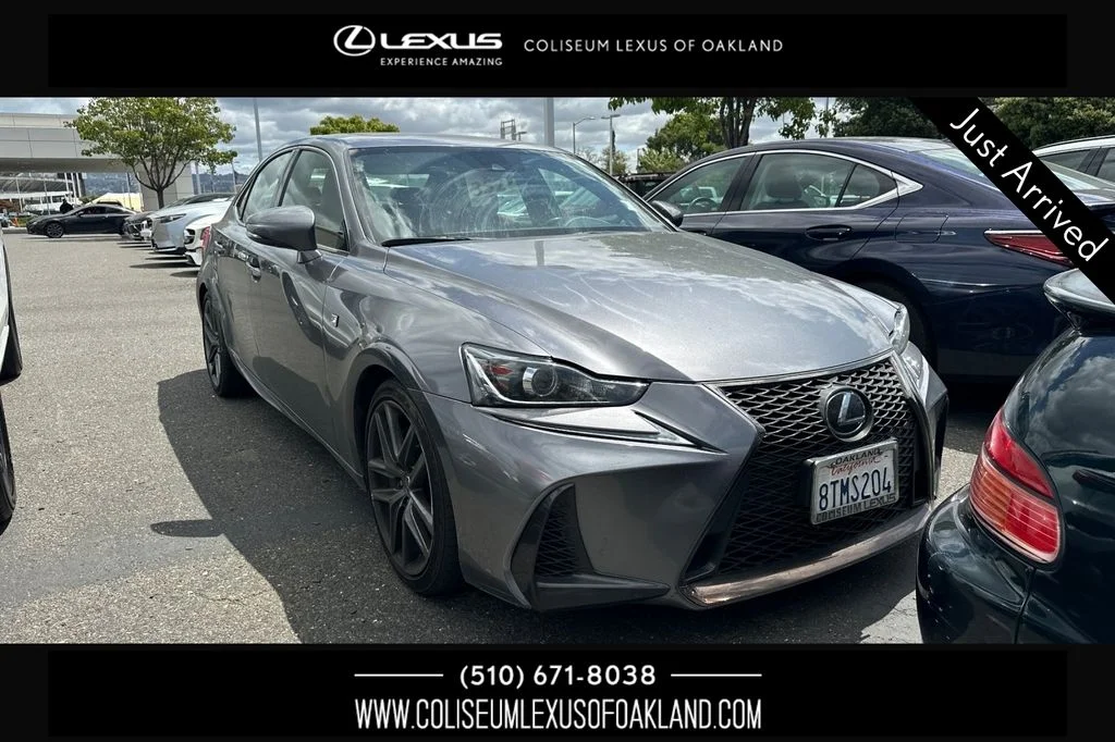 2017 Lexus IS 350 200t's photo