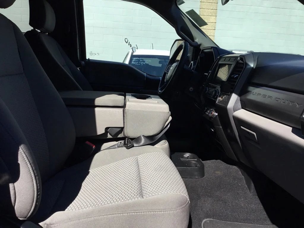 Used 2020 Black Ford XLT image 5