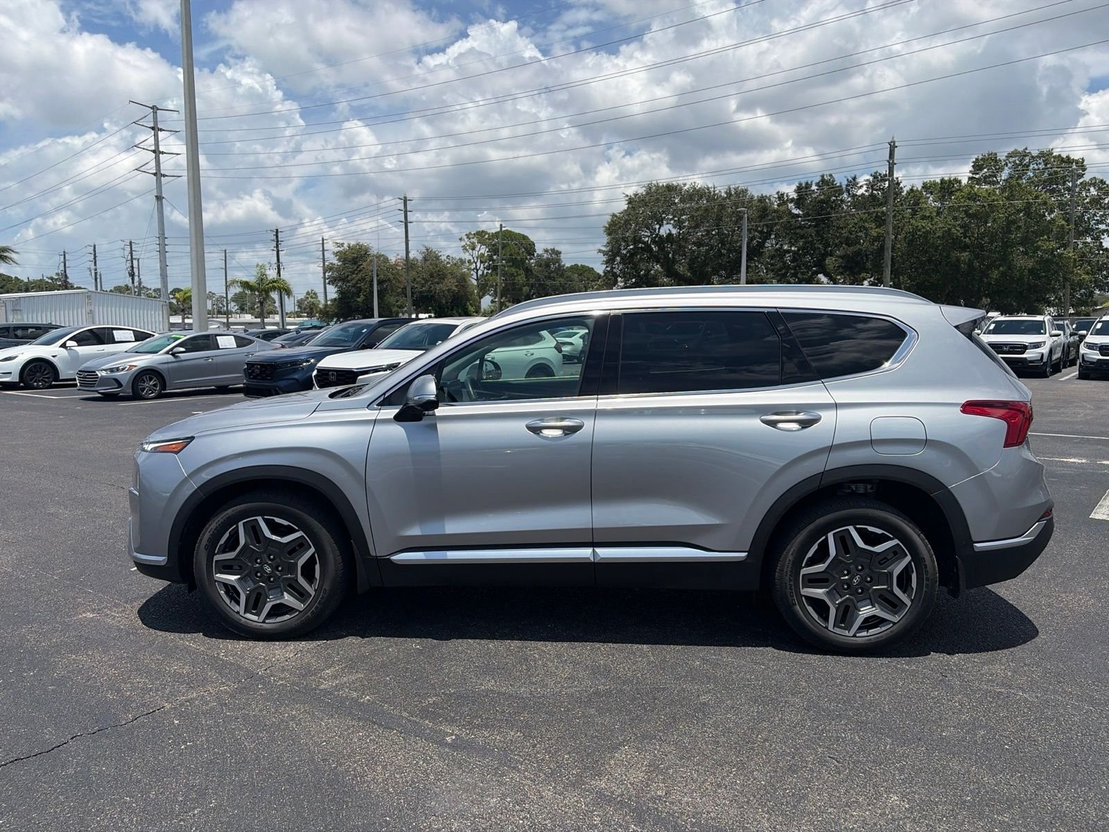 Used 2023 Silver Hyundai Limited image 4