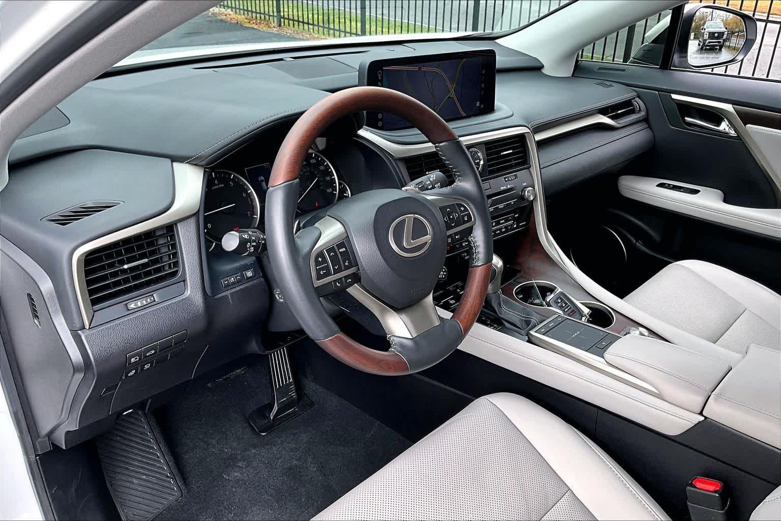 Used 2022 Eminent White Pearl Lexus  image 17