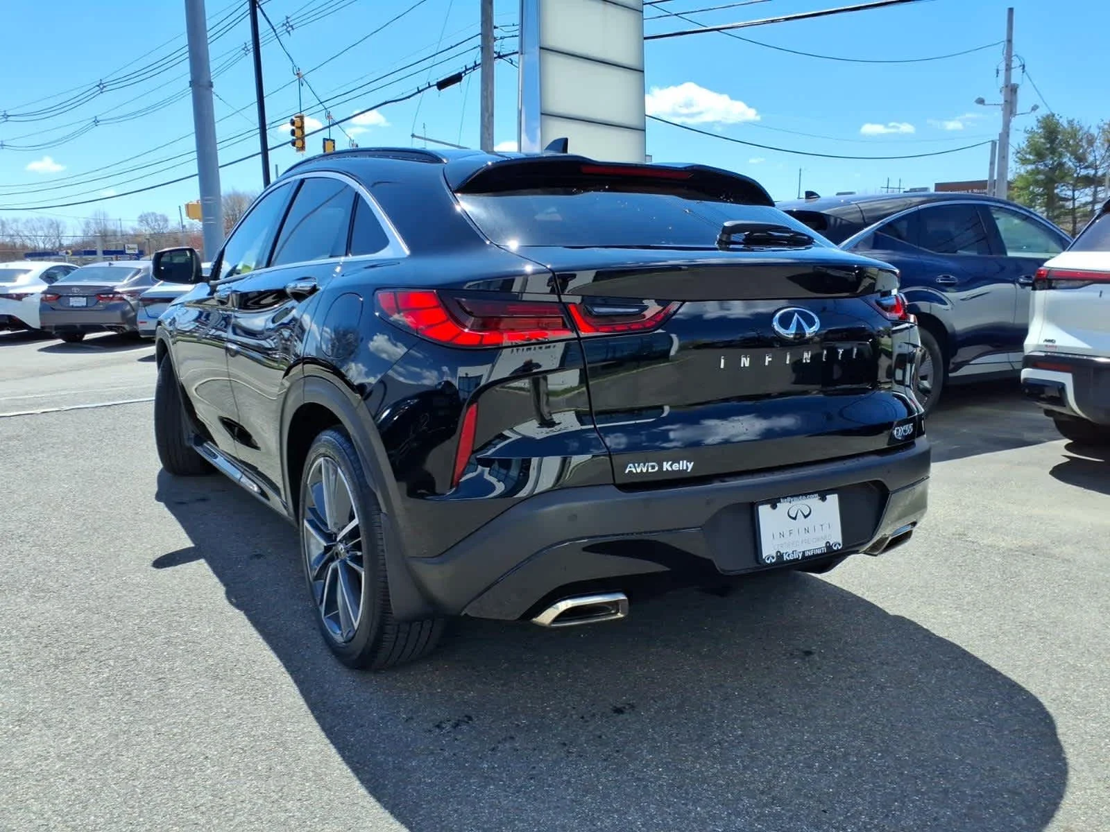 Certified Used 2024 Black Obsidian INFINITI LUXE image 7