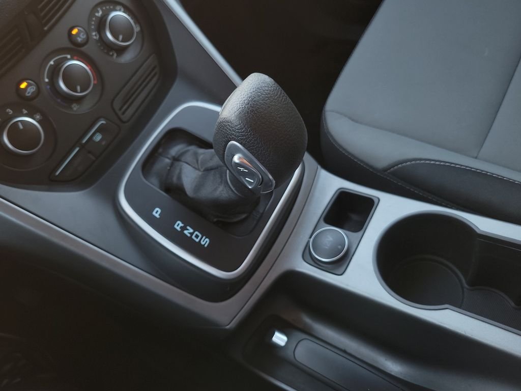 Used 2014  Ford SE image 31