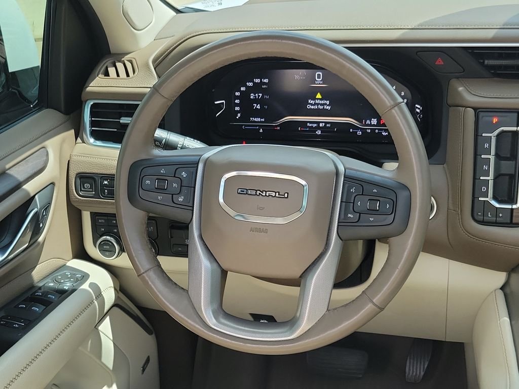 Used 2022 White GMC Denali image 24