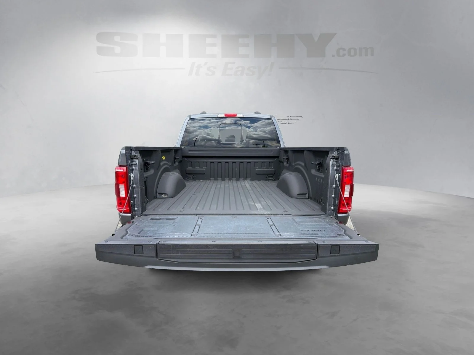 Certified Used 2023 Carbonized Gray Metallic Ford XLT image 25