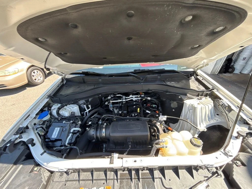 Used 2023 White Ford XLT image 10