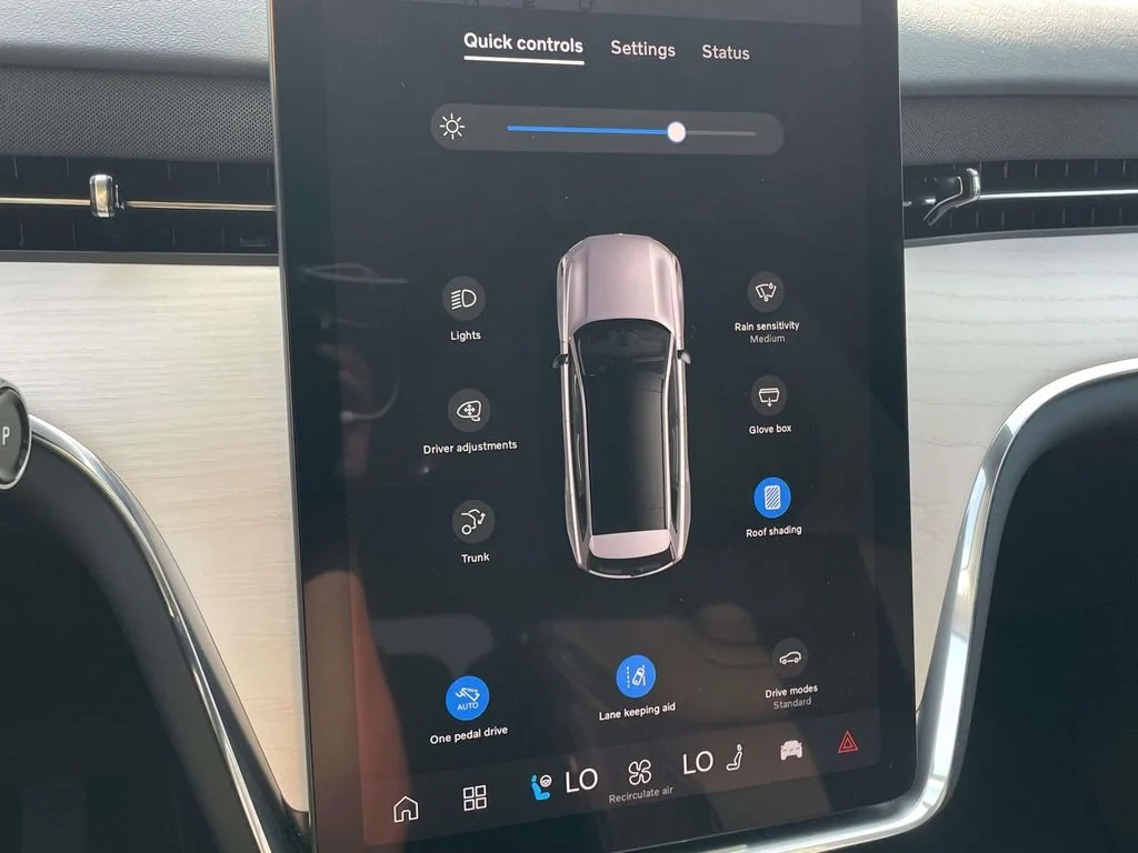 New 2026 Aurora Silver Volvo Ultra image 20
