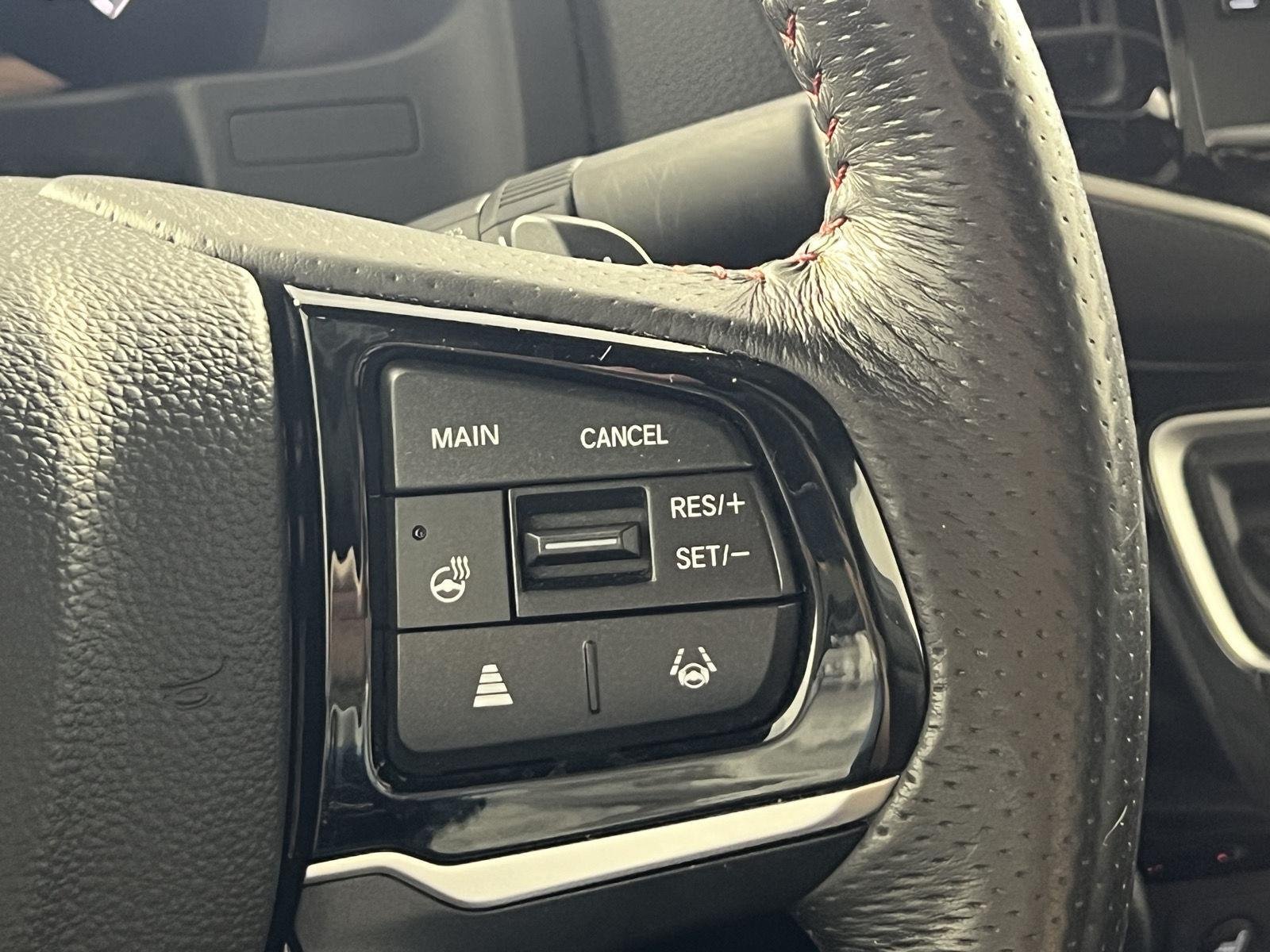 Used 2025 Platinum White Pearl Honda AWD BLACK EDITION image 18