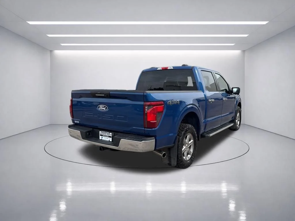 Used 2024 Atlas Blue Metallic Ford XLT image 7