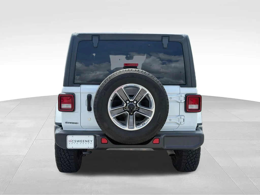 Used 2020 White Jeep Unlimited Sahara image 27