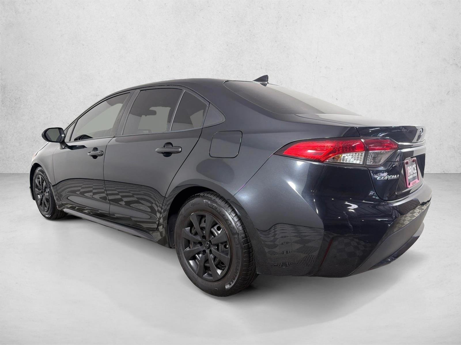 Used 2020 Black Sand Pearl Toyota LE image 5