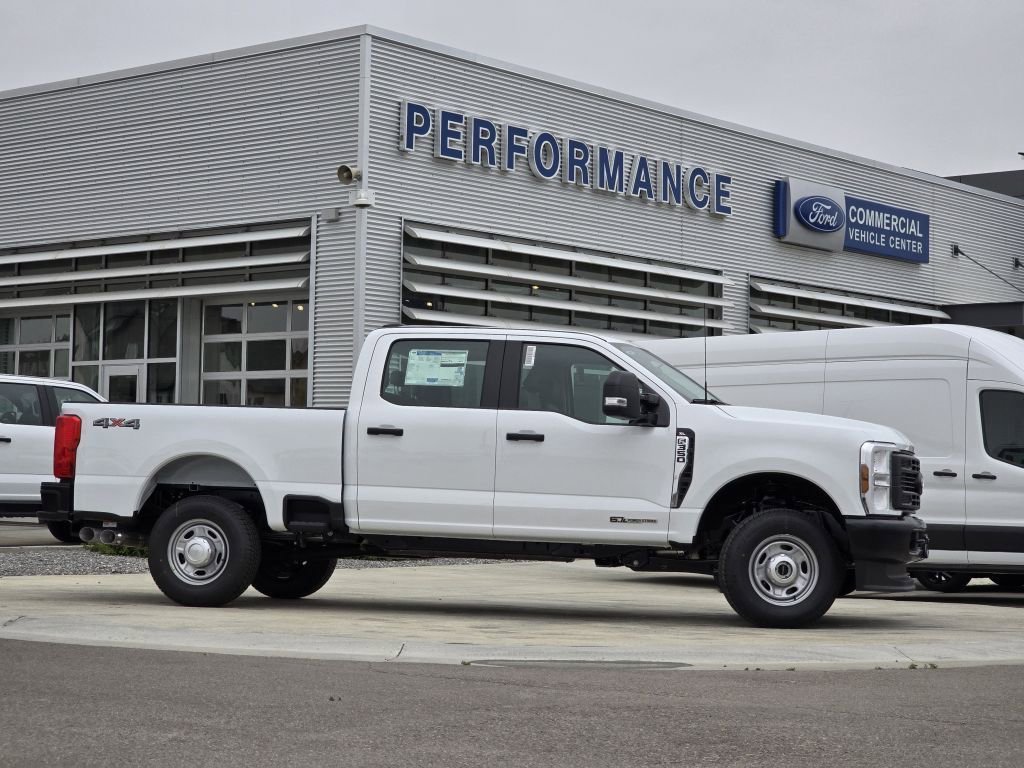 New 2026 Oxford White Ford XL image 2