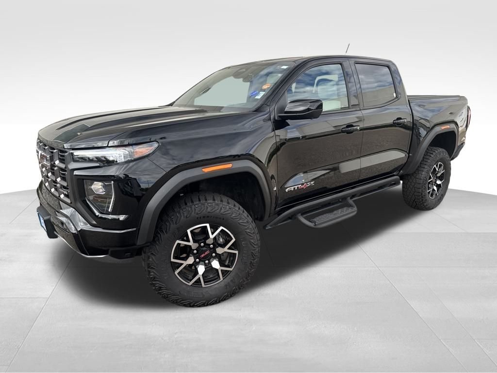 2024 GMC Canyon AT4X - Photo 8