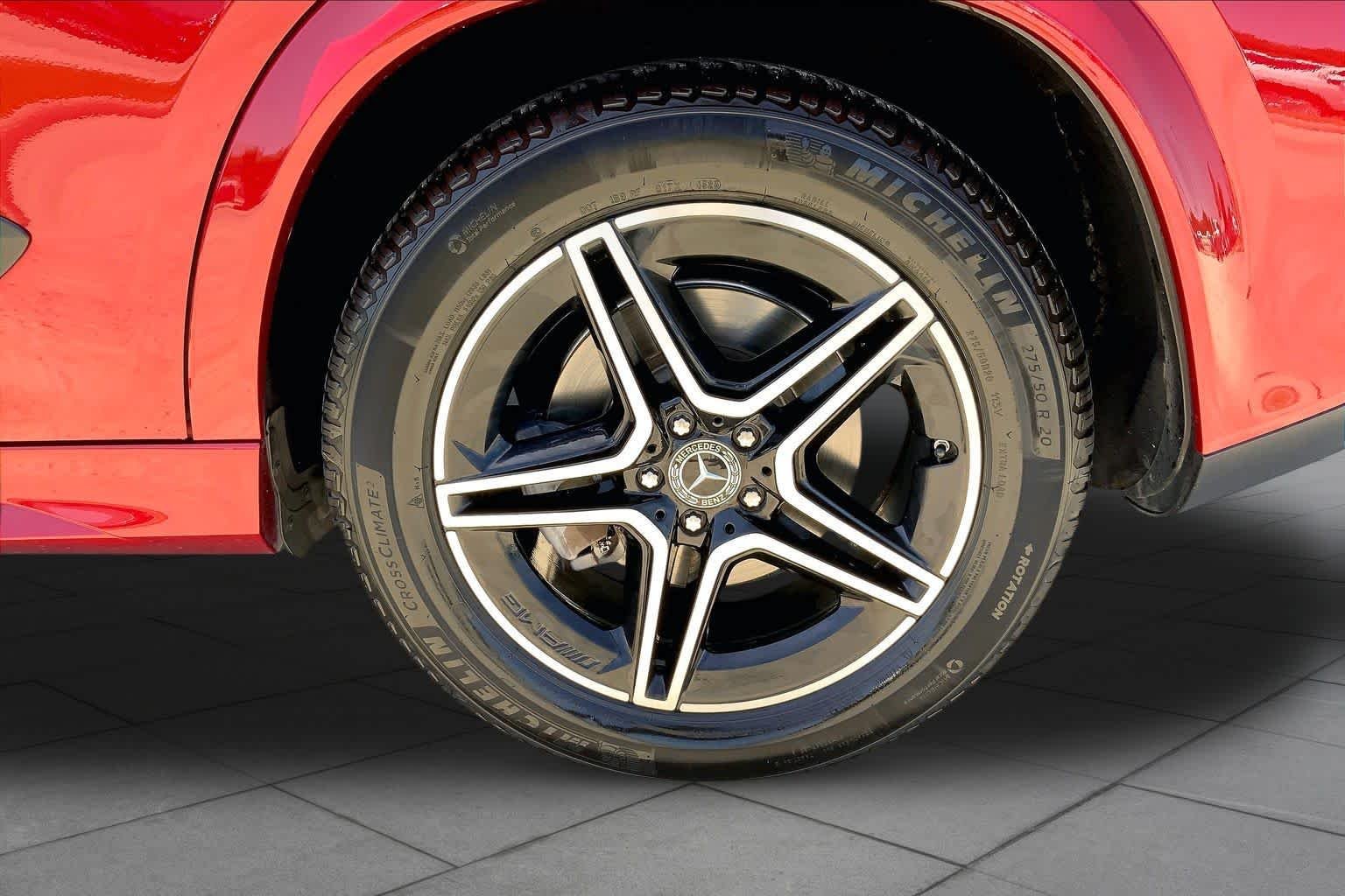 Used 2020 designo Cardinal Red Metallic Mercedes-Benz GLE 350 image 10