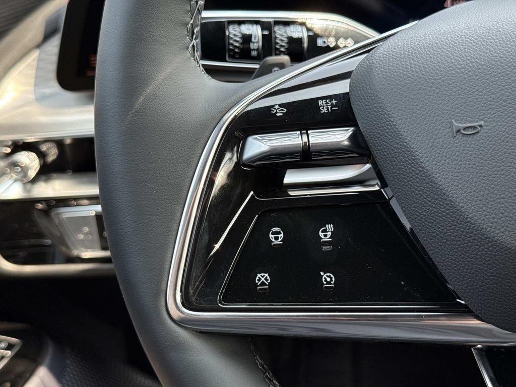 2026 Cadillac LYRIQ Premium Sport - Photo 15