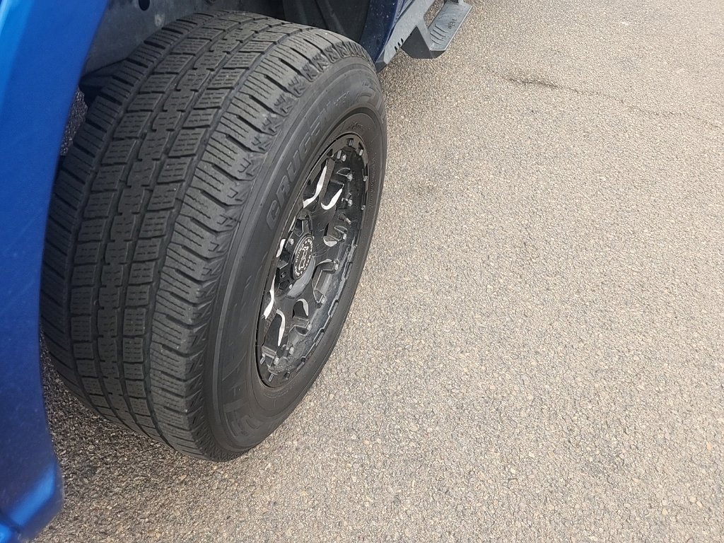 Used 2020 Blue Ford XLT image 14