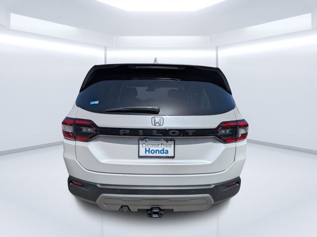 Used 2023 White Honda EX-L image 4