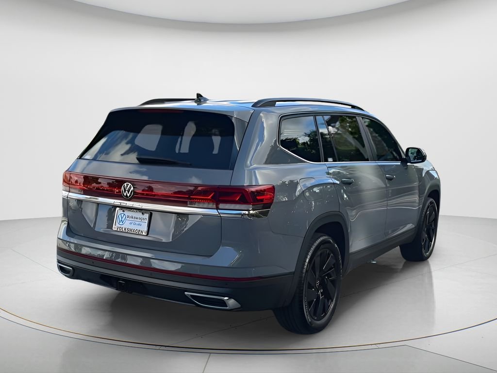 New 2026 Pure Gray Volkswagen 2.0T SE w/Technology image 8