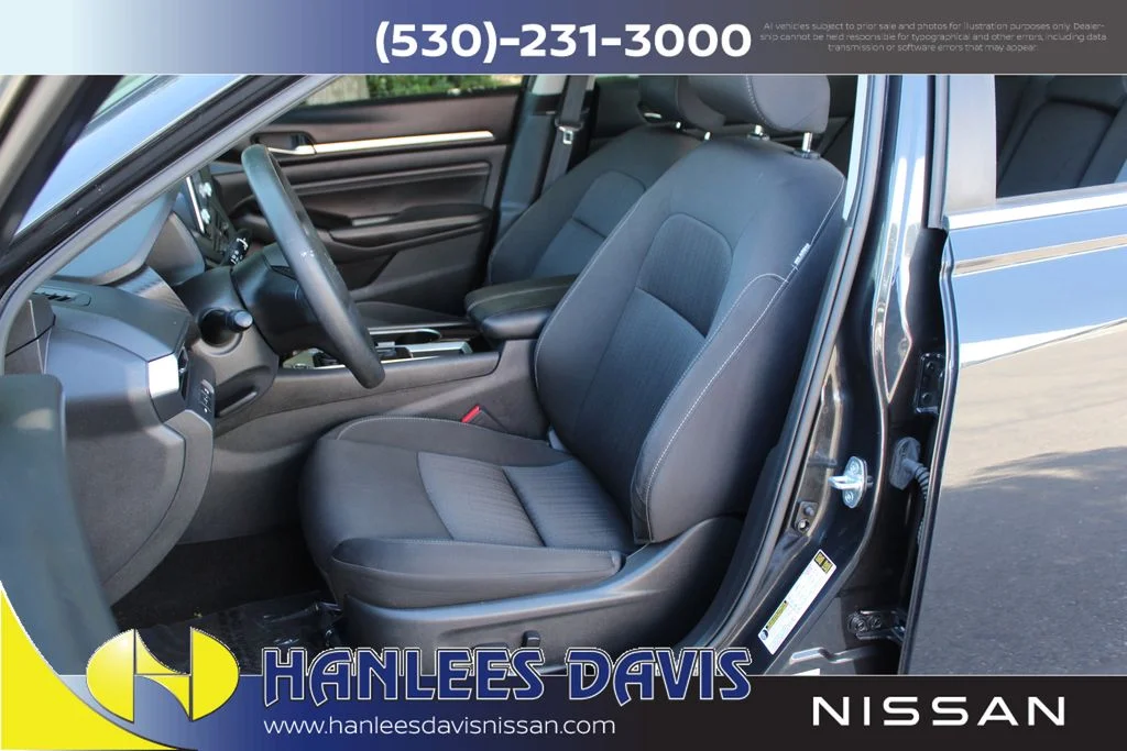 Used 2021 Blue Nissan 2.5 SV image 12