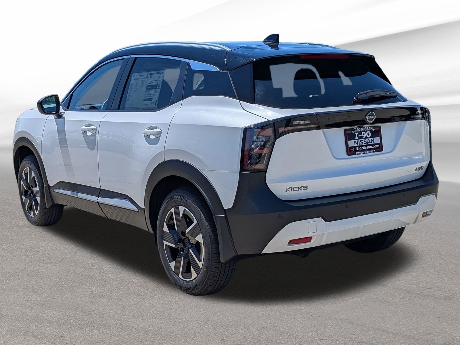 New 2026 Aspen White TriCoat / Super Black Two-tone Nissan SV image 9