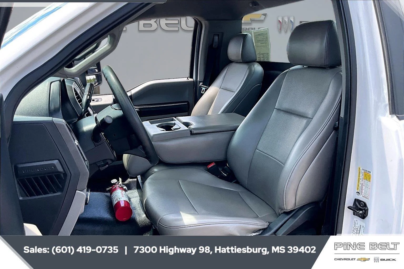 Used 2020 White Ford XL image 19