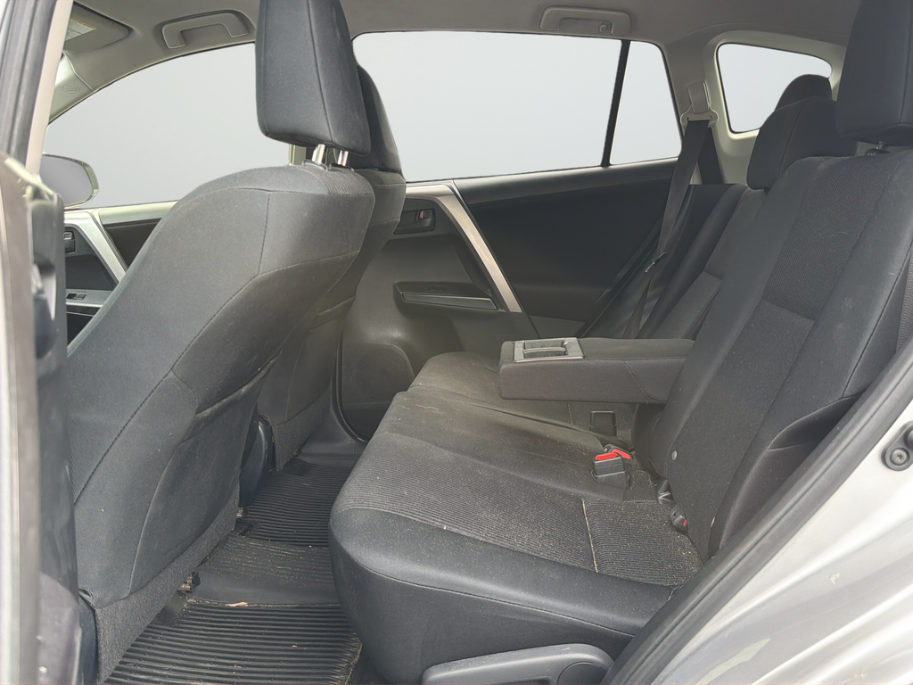 Used 2018 Silver Toyota LE image 27