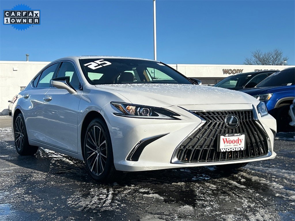 2025 LEXUS ES - Image 1