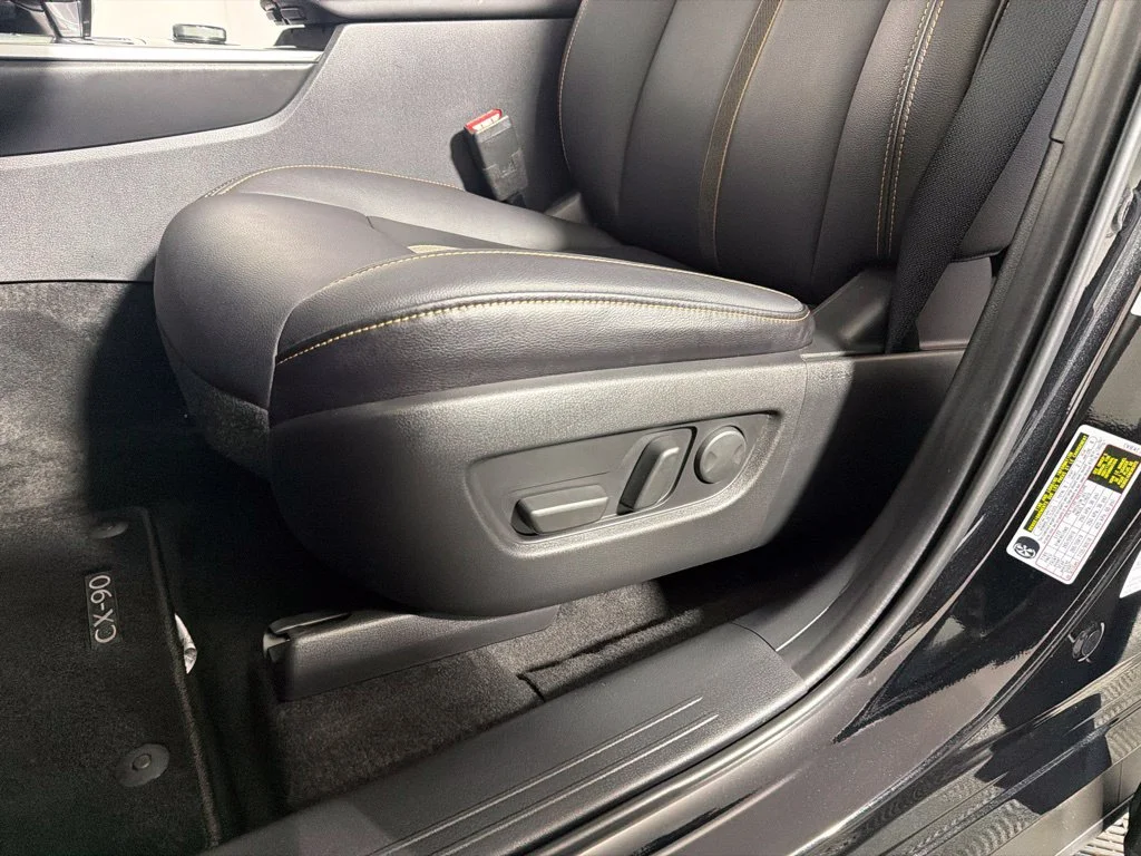 Used 2026 Jet Black Mazda 3.3 Turbo Select image 11