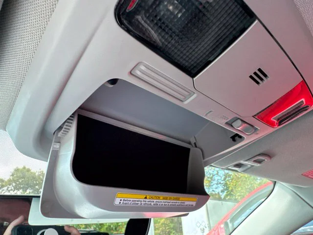 Used 2018 Silver Subaru 2.5i image 22