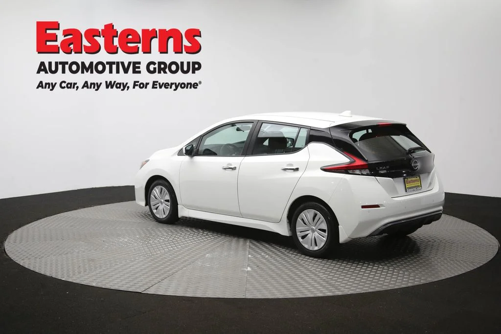 Used 2023 White Nissan S image 59