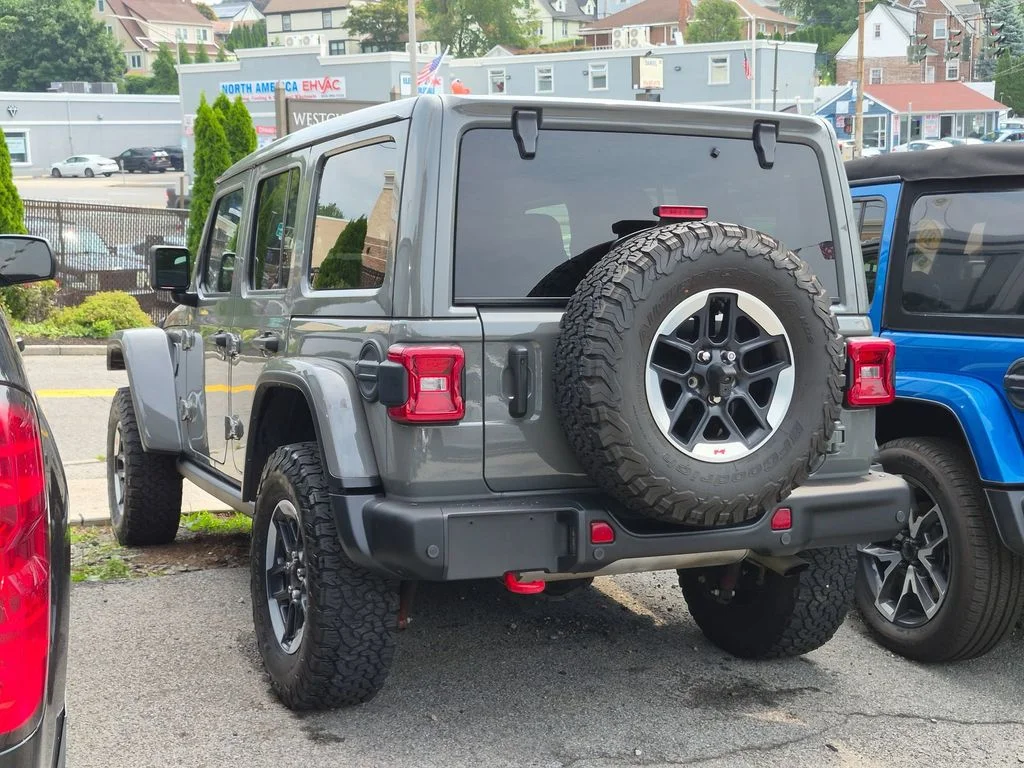 Used 2022 Gray Jeep Unlimited Rubicon image 8