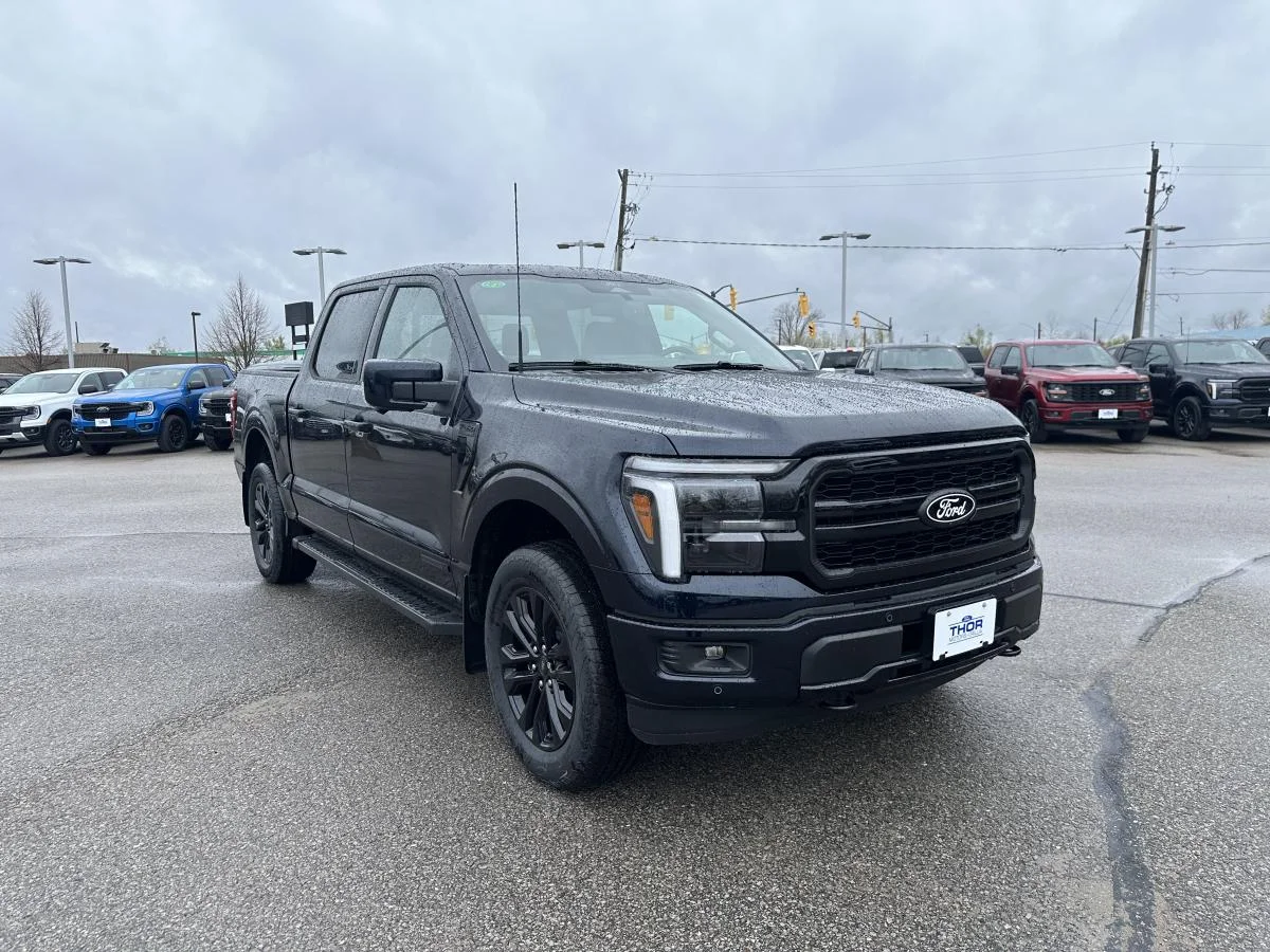 Used 2026 Blue Ford Lariat image 3
