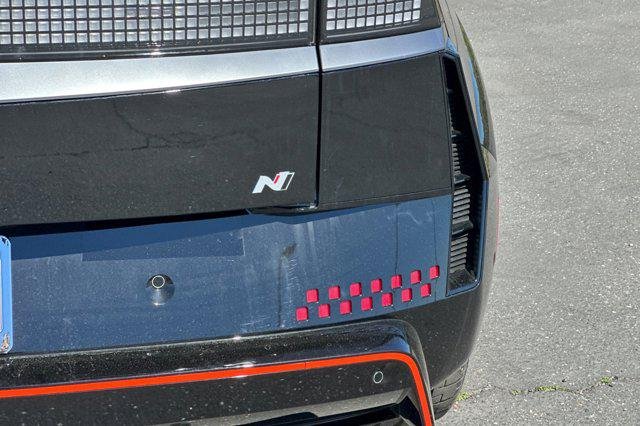 2025 Hyundai IONIQ 5 N - Photo 23