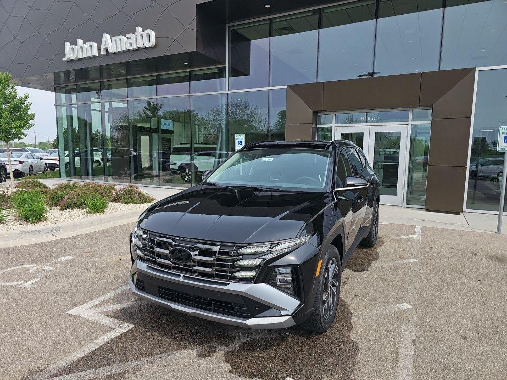 2026 Hyundai Tucson Limited HEV AWD's photo