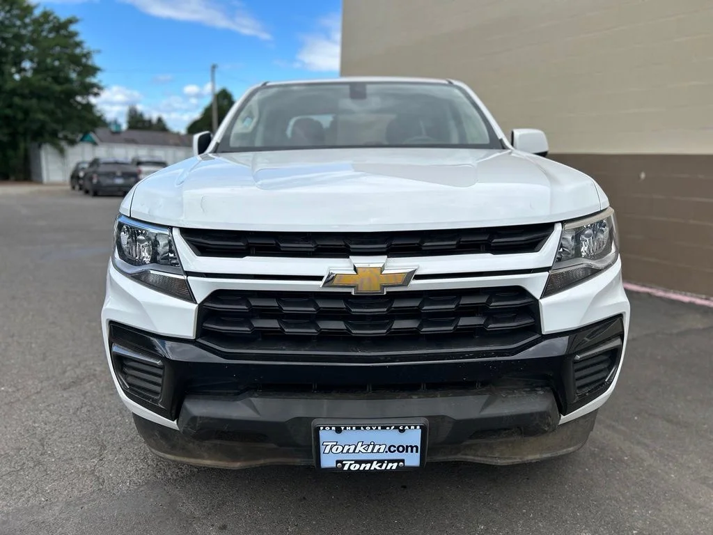 Used 2022 White Chevrolet LT image 10