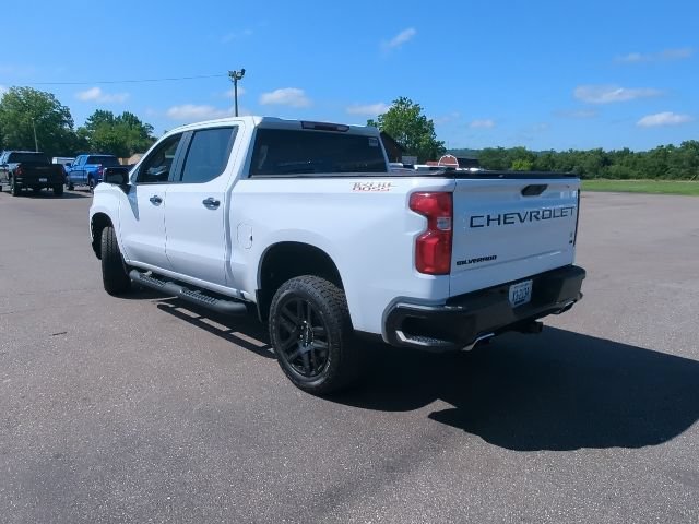 Used 2021 SUMMIT WHITE Chevrolet LT Trail Boss image 9
