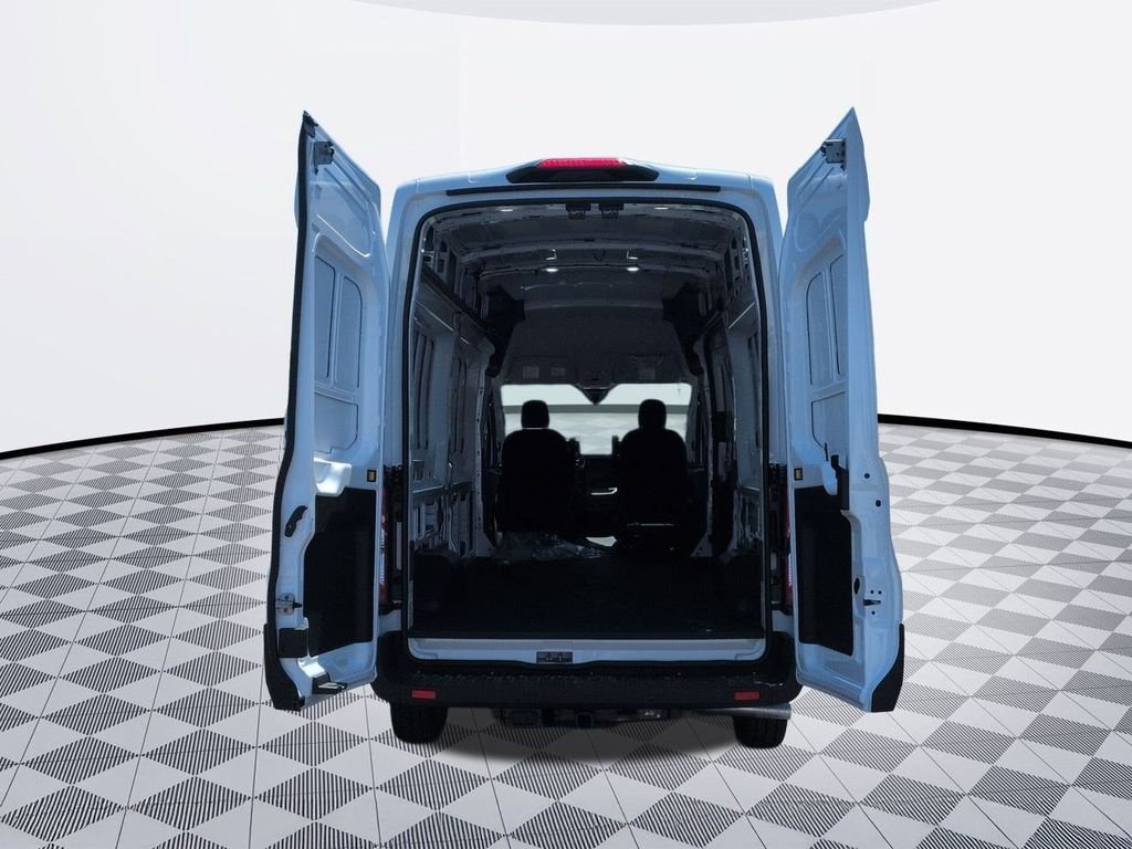 New 2026 Oxford White Ford Cargo Van image 53