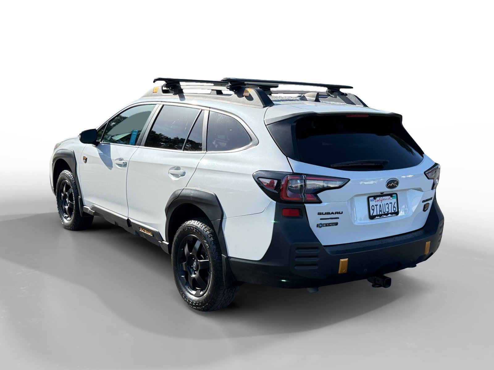 Used 2022 Crystal White Pearl Subaru Wilderness image 3
