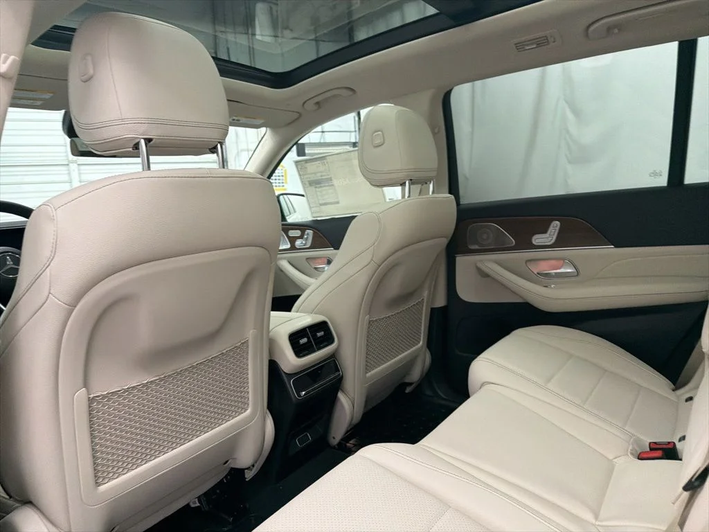 New 2026 White Mercedes-Benz GLS 450 image 16