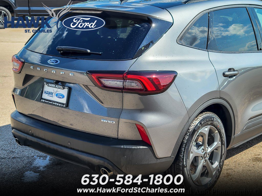 New 2026 Carbonized Gray Metallic Ford ST-Line image 6