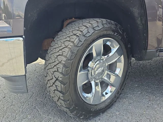 Used 2015 Gray Chevrolet LTZ image 33