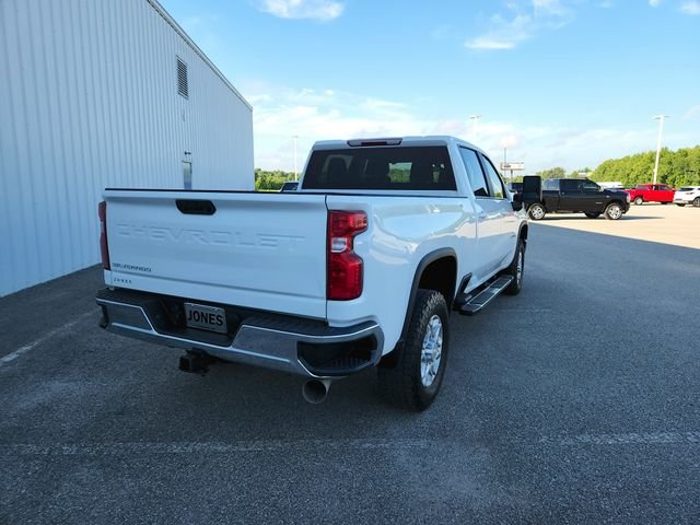Used 2023 White Chevrolet LT image 9
