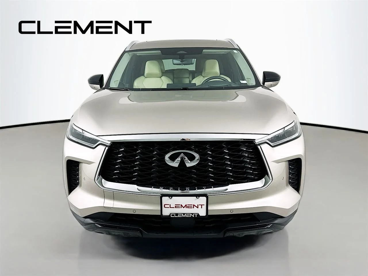 Used 2023 Warm Titanium INFINITI LUXE image 3
