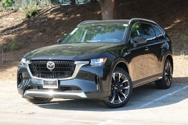 2026 Mazda CX-90 Plug-In Hybrid Premium Plus AWD