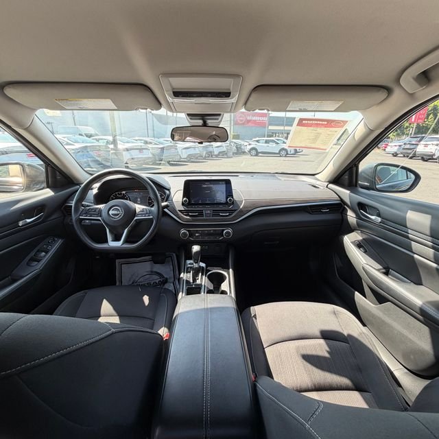 Used 2024 Black Nissan 2.5 SV image 30