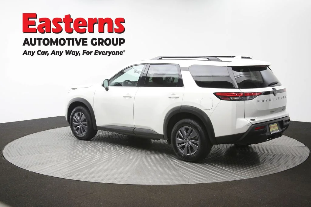 Used 2023 White Nissan SV image 66