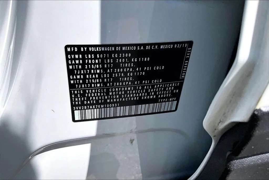 Used 2019 White Volkswagen 2.0T SE image 19